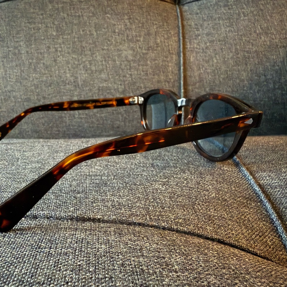 Men's Tortoise Shell Sunglasses - Picture 2 of 5